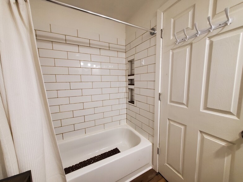 bathroom - 310 S 174th Pl