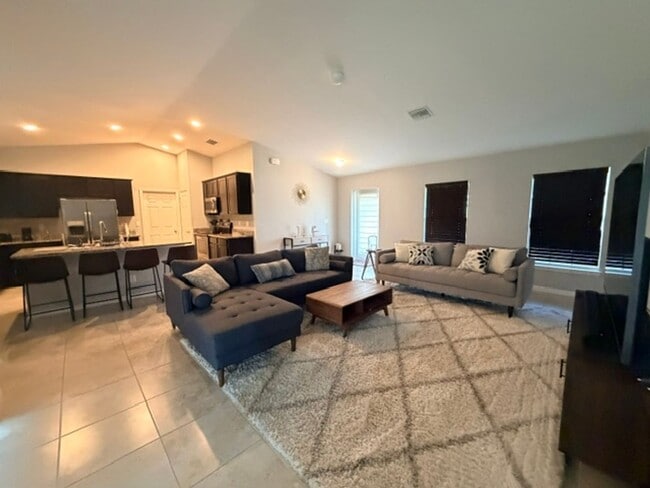 Building Photo - Cape Coral 3/2 Single Family Home