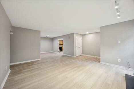 Building Photo - 102 Dudley Ave