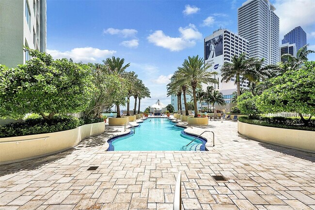 Building Photo - 244 Biscayne Blvd