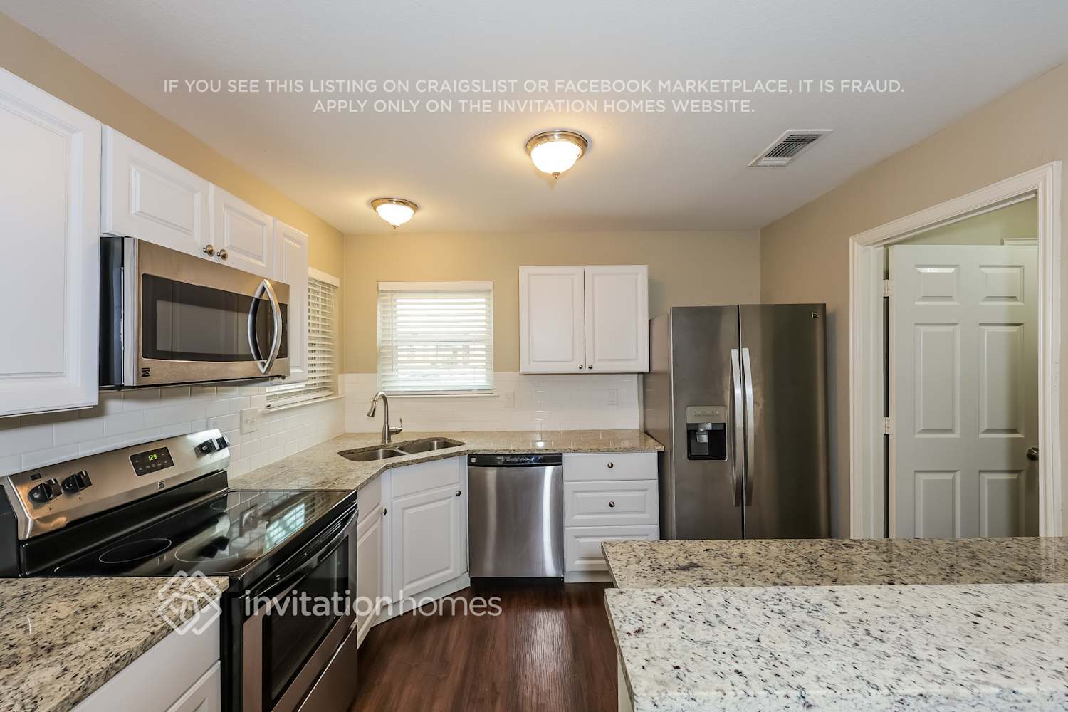 Building Photo - 2309 Brookview Dr