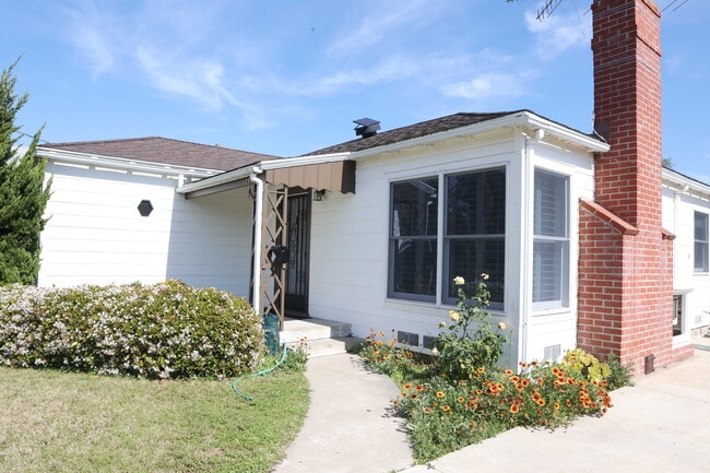 Building Photo - 185 S Myrtle Ave