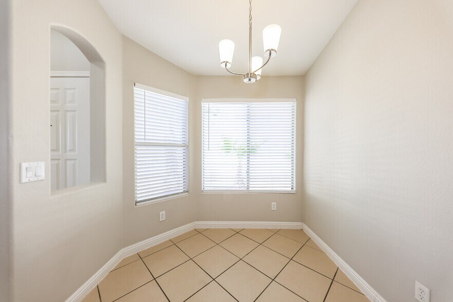 Building Photo - 3556 S Adelle
