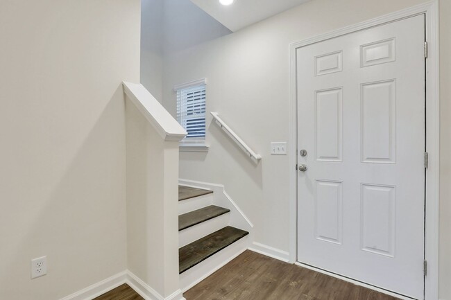 Building Photo - New Construction Townhome - 3 Bed 2 1/2 Ba...