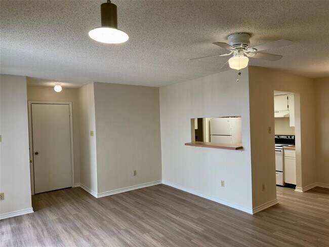 Building Photo - 2618 Alcott Ln