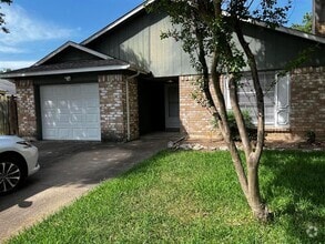 Building Photo - 22118 Singing Spurs Dr