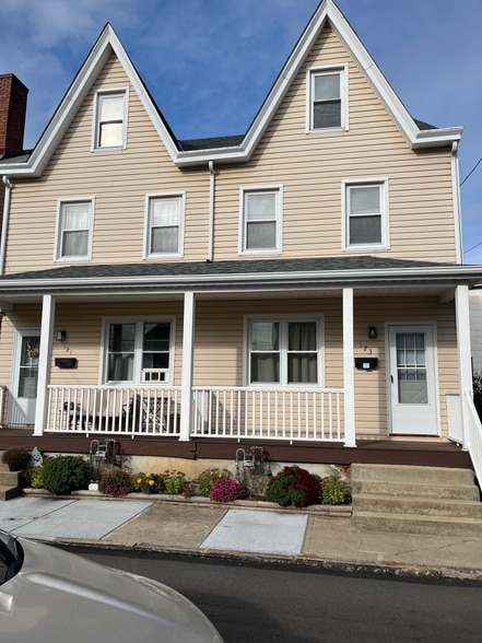 Primary Photo - 123 22nd St