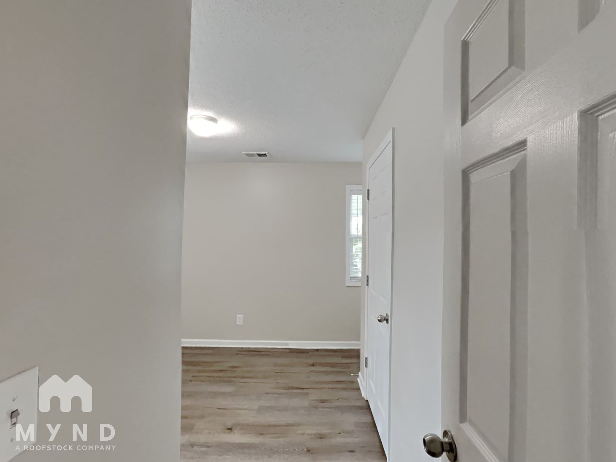 Building Photo - 323 Rosemont Ct