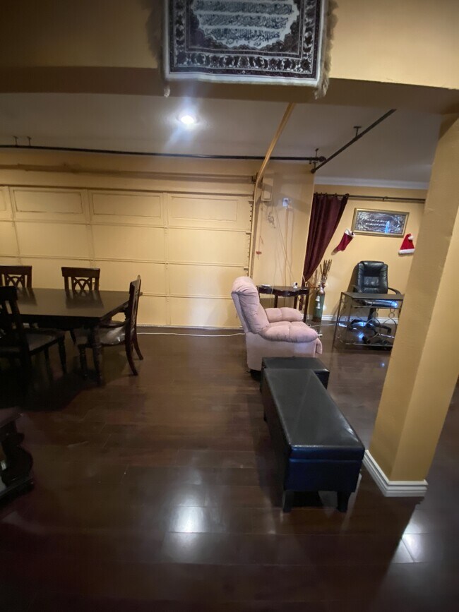 Building Photo - 16502 Mango Way