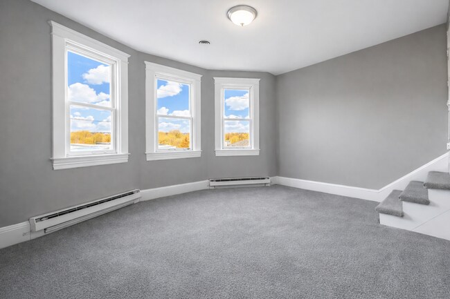 Building Photo - 1309 Linden Ave