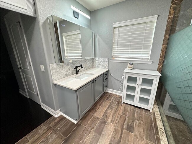 Building Photo - 1555 Blue Sky Blvd