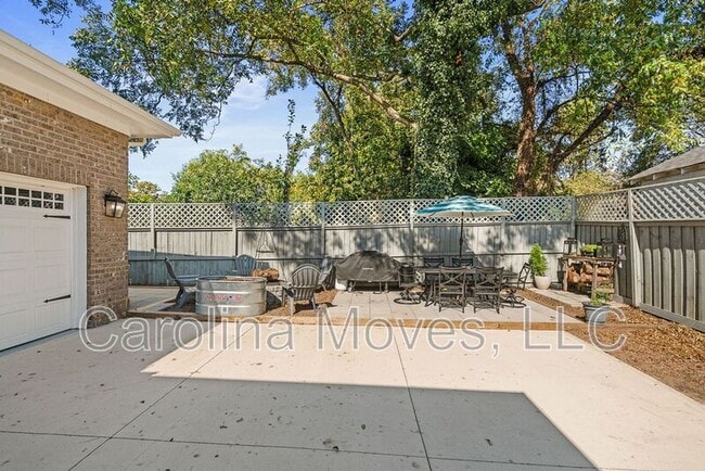 Building Photo - 7 James St