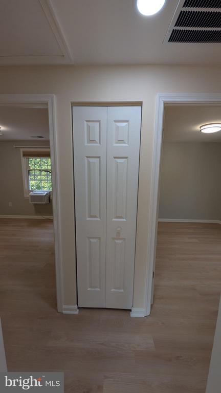 Building Photo - 5813 Shana Pl