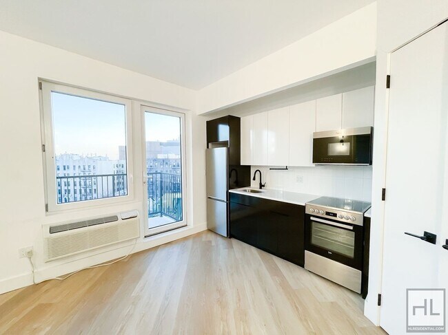 Building Photo - President Street / Sunlit Crown Heights 2-Bed 1-Bath