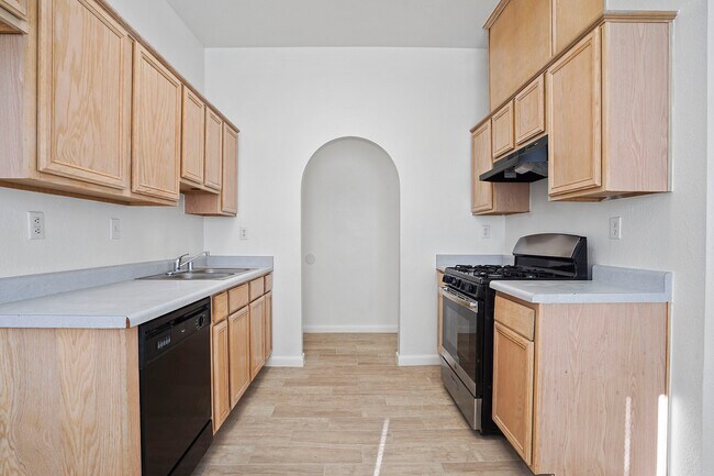 Building Photo - 408 Irondale Dr