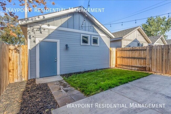 Building Photo - 2073 S Shoshone St