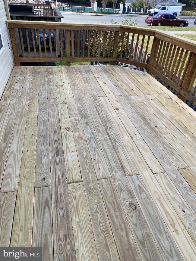 Building Photo - 3670 Woodhaven Ct