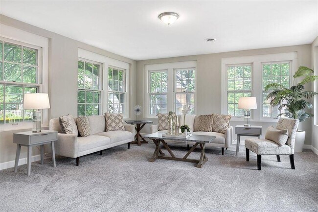 Building Photo - 7117 Delmar Blvd