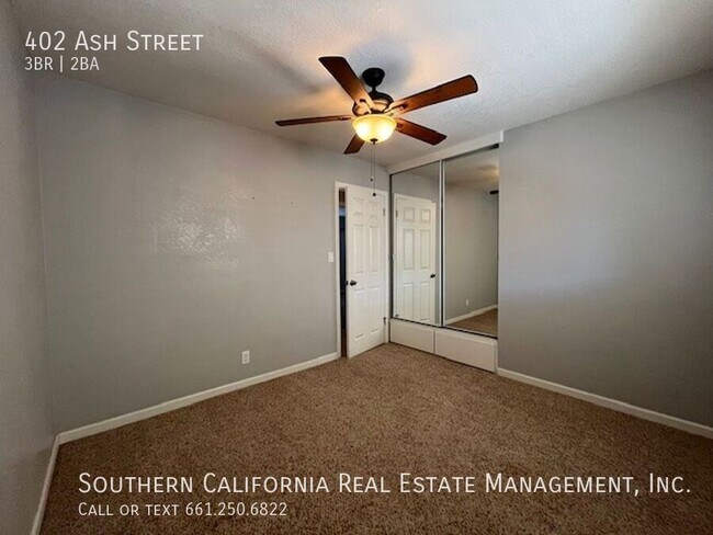 Building Photo - 402 Ash St