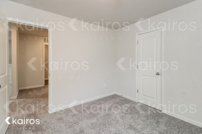 Building Photo - 462 Waterview Ct