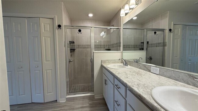 Building Photo - 3139 Laurel Oak Ln