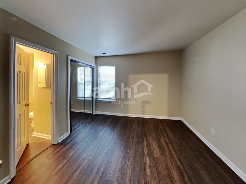 Building Photo - 6119 Spanish Moss Ln