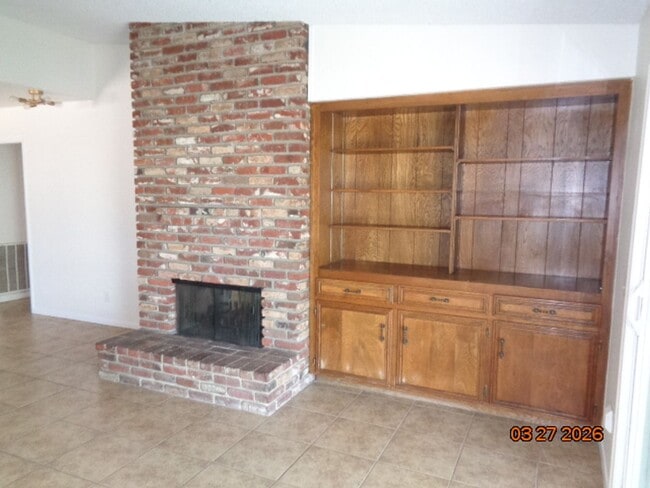 Building Photo - Single Story Home in College Terrace