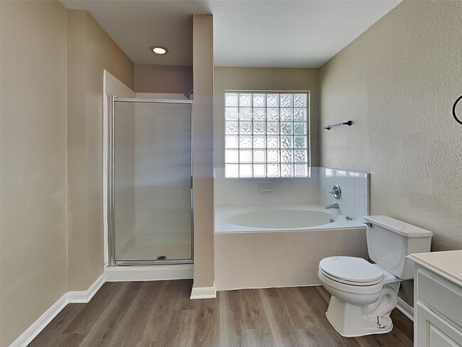 Building Photo - 18107 Quiet Ridge Ln