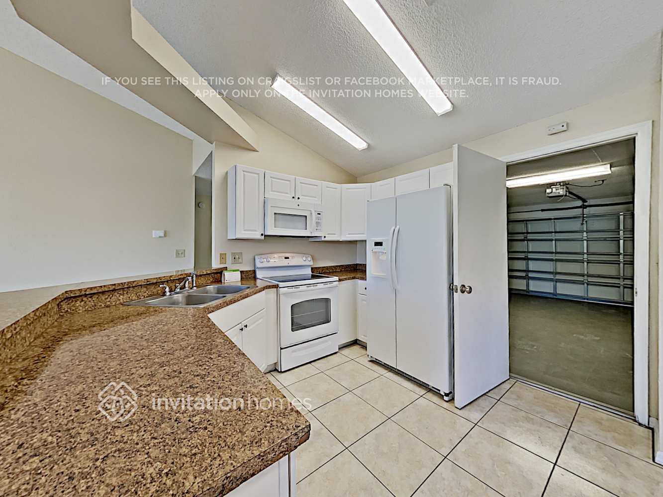 Building Photo - 5473 Friarsway Dr
