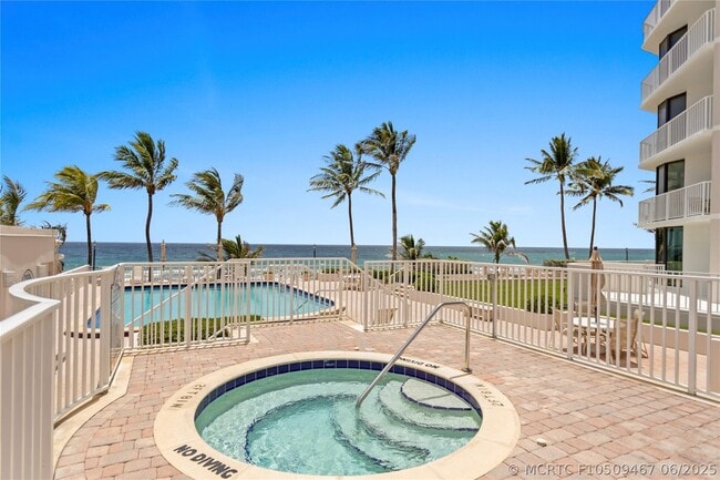 Building Photo - 2917 S Ocean Blvd