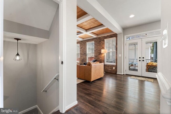 Building Photo - 431 Alder Dr
