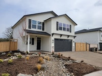 Building Photo - 394 NW Coast Mountain Dr