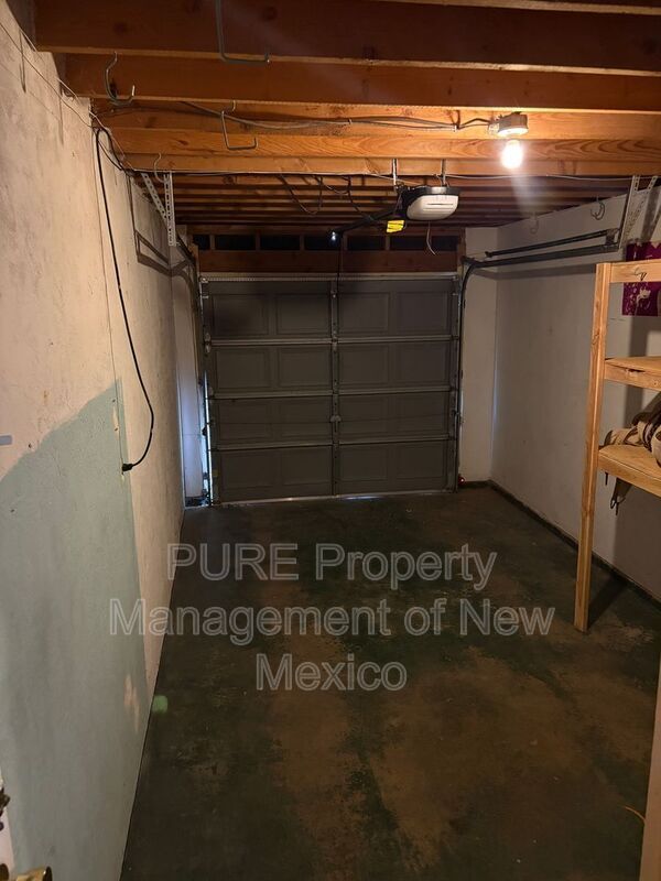 Building Photo - 536 Arizona St SE