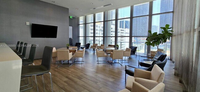 Building Photo - 1100 S Miami Ave