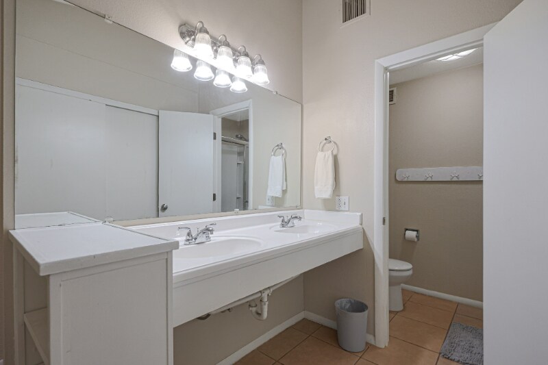 Building Photo - 14625 N 26th Ave