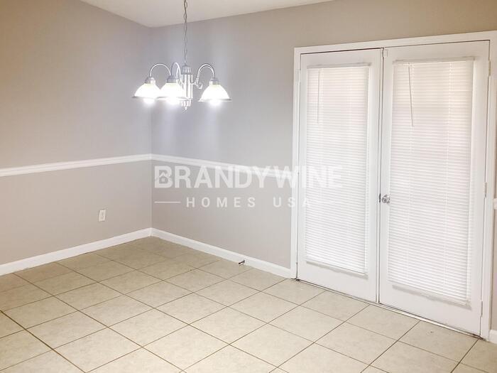 Building Photo - 702 Dunaire Way