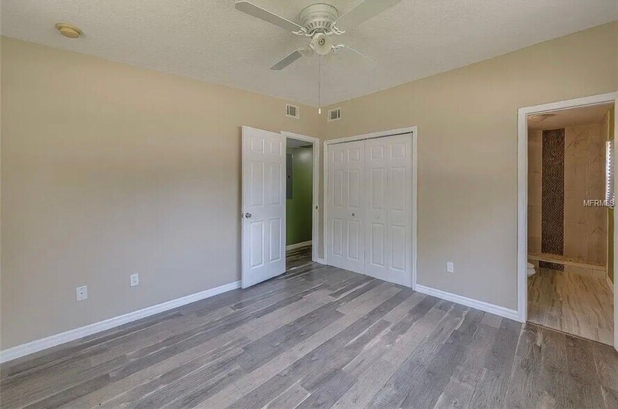 Building Photo - 5321 Grandview Dr