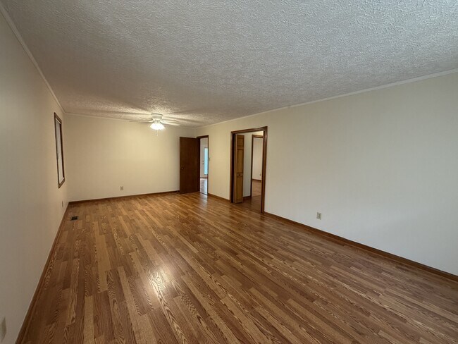 Building Photo - 941 Harrington Dr