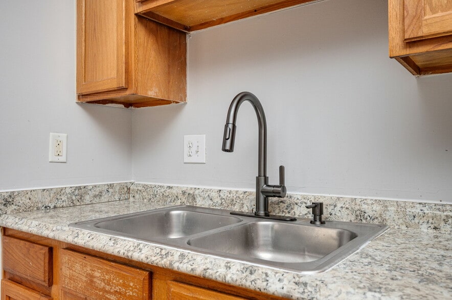 Kitchen Sink - 1026 Sims Ave NW