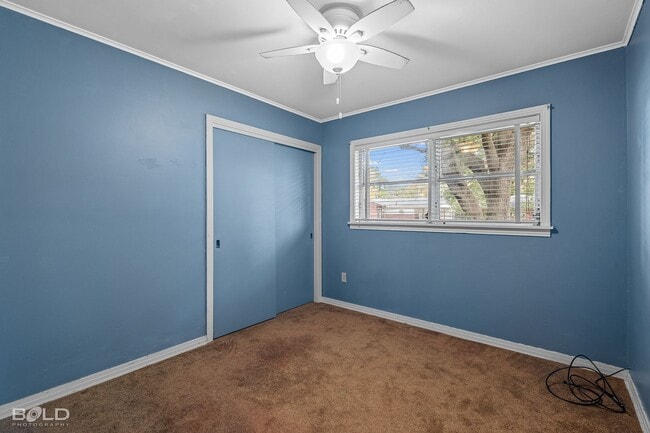 Building Photo - 2940 W Cavett Dr