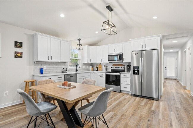 Building Photo - 1274 Holly Vista Dr