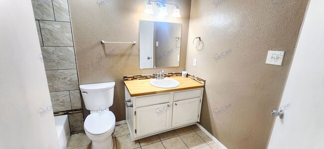 Building Photo - 9510 Olde Towne Row