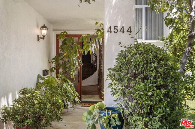Building Photo - 4544 Tobias Ave