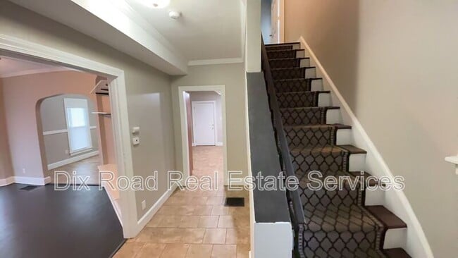 Building Photo - 1901 Tytus Ave