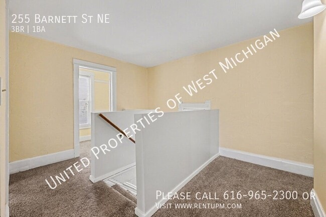 Building Photo - 255 Barnett St NE