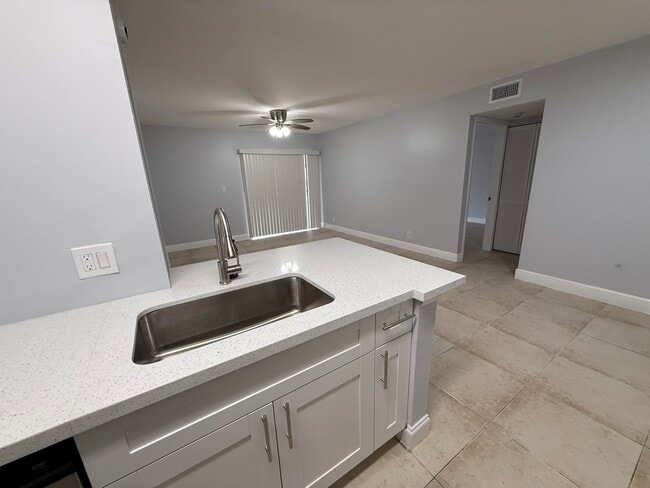 Building Photo - 5760 Rock Island Rd