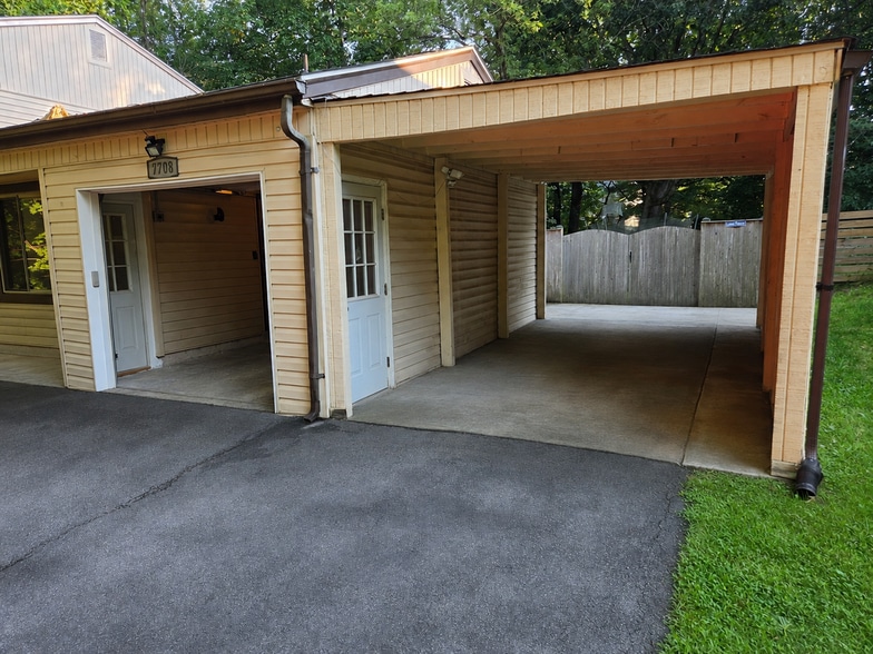 Building Photo - 7708 Suthard Dr
