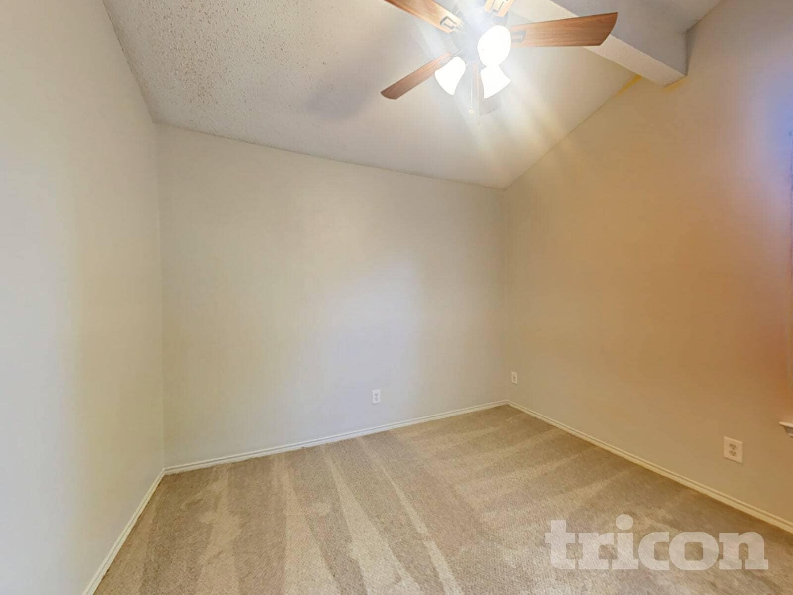 Building Photo - 609 S Walnut Creek Dr