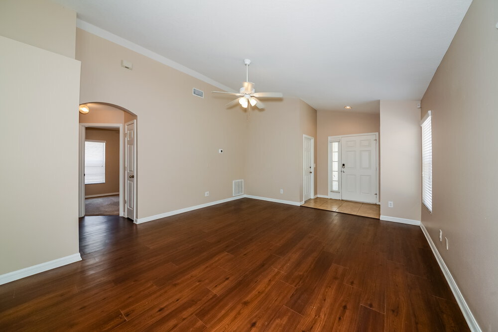 Building Photo - 10411 Lakeside Vista Dr