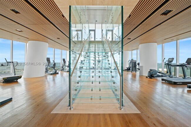 Building Photo - 300 Biscayne Blvd